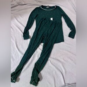 Eberjey pajamas. Dark green with evergreen tree print. Kids size 8. Long sleeve